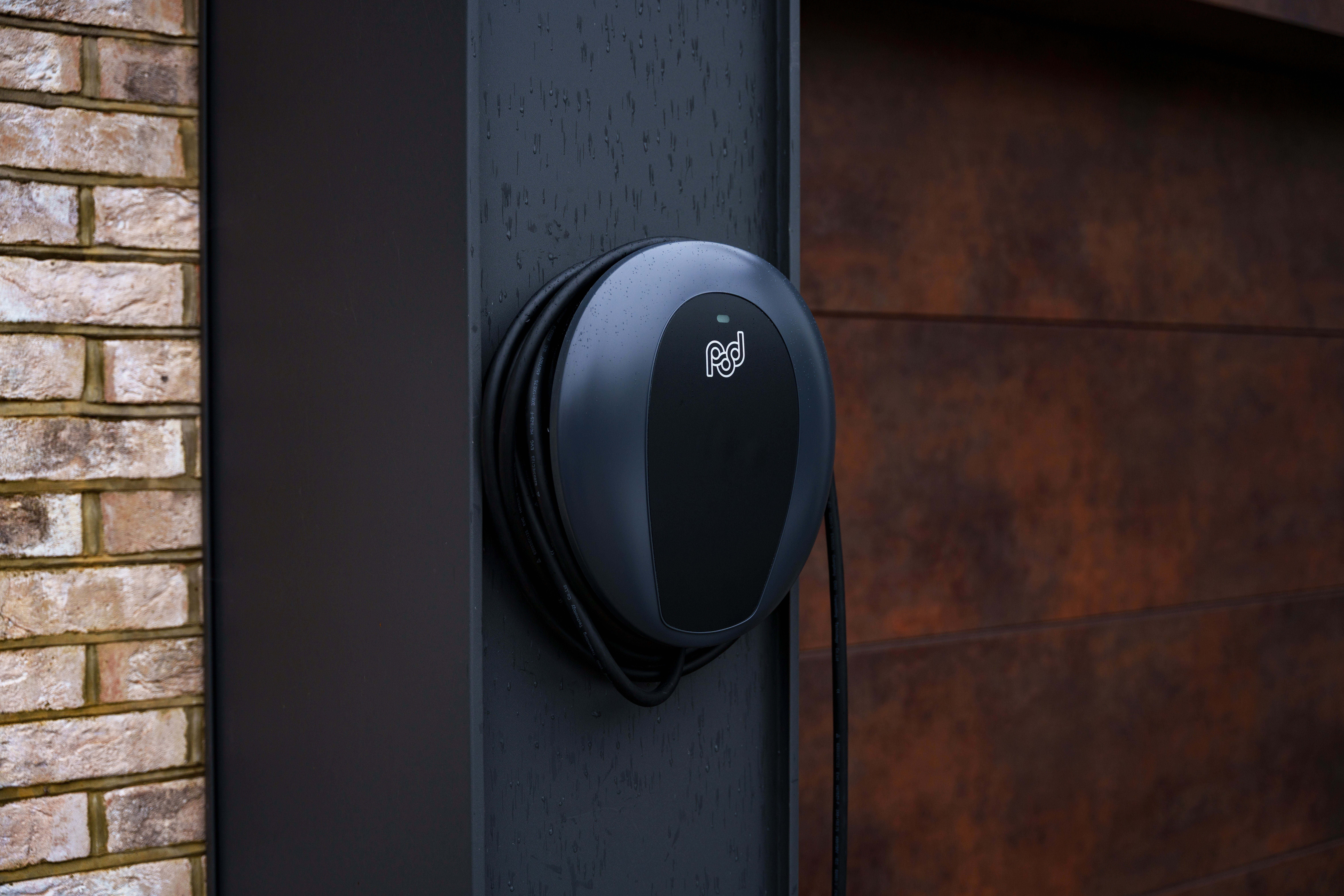 Pod Solo 3S on a black wall