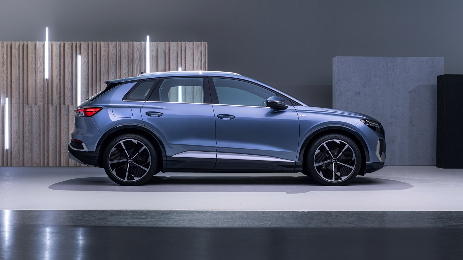 Vehicle Feature Picture