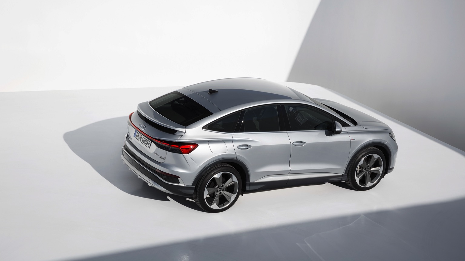 Vehicle Feature Picture