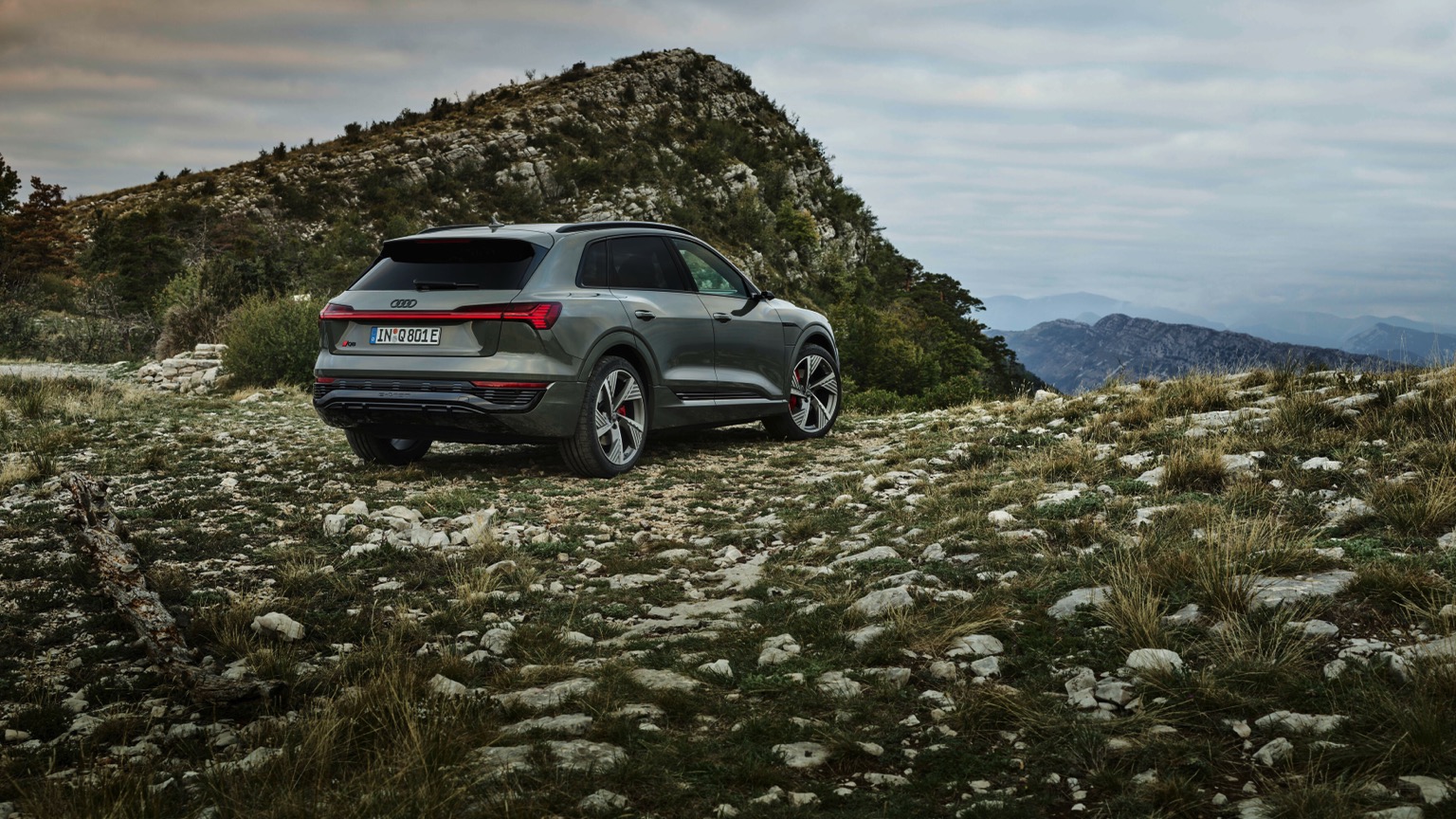 Vehicle Feature Picture