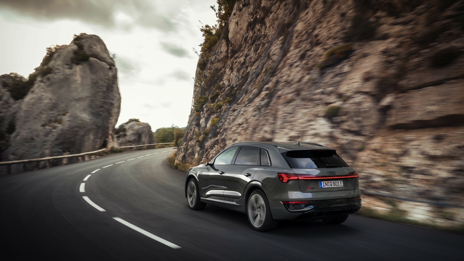 Vehicle Feature Picture