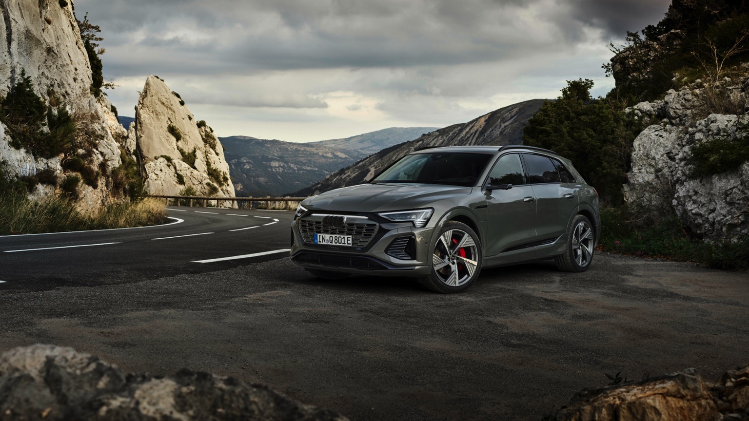 Vehicle Feature Picture