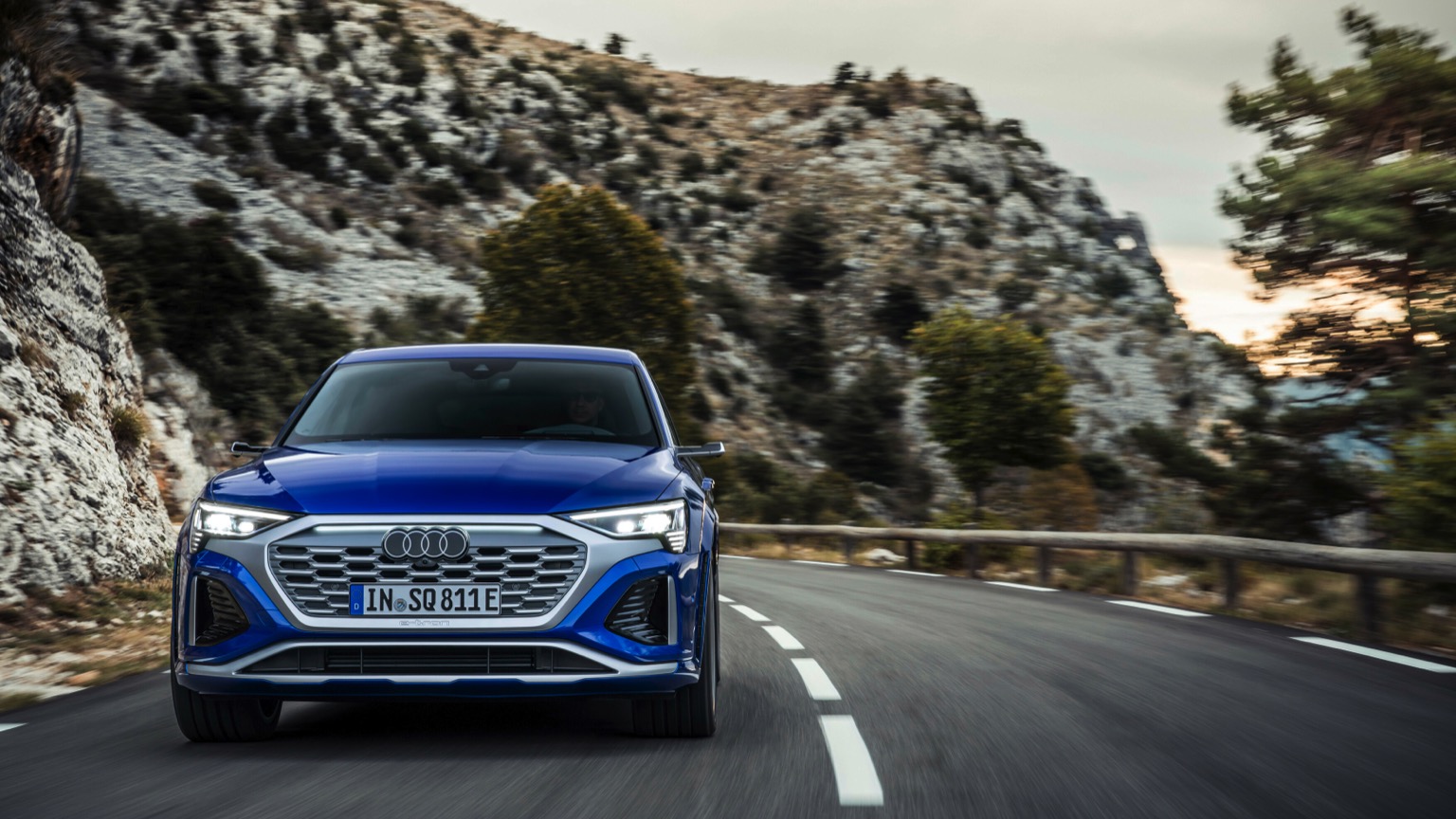 Vehicle Feature Picture