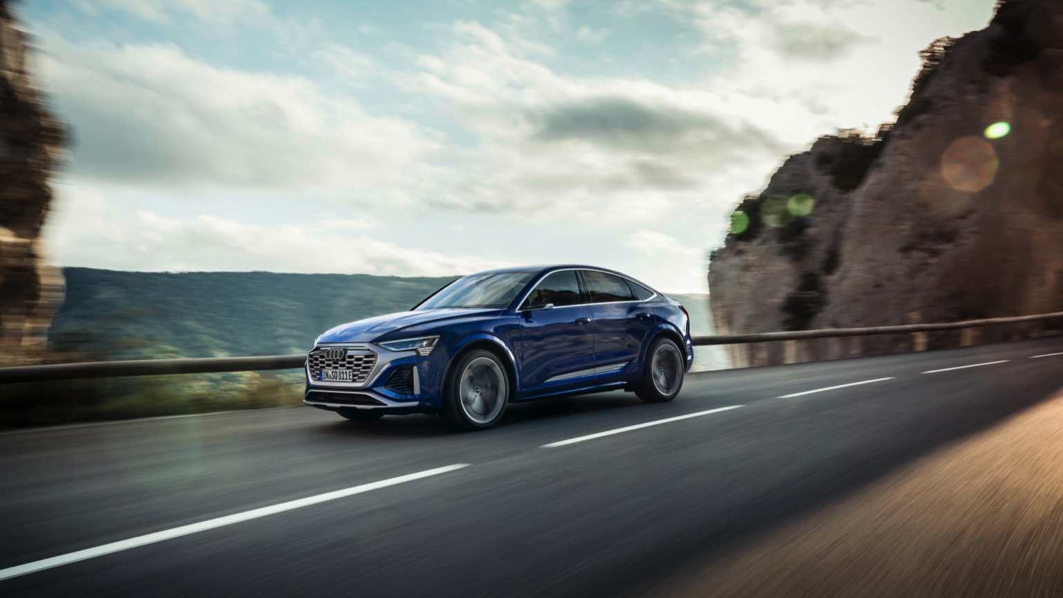 Vehicle Feature Picture