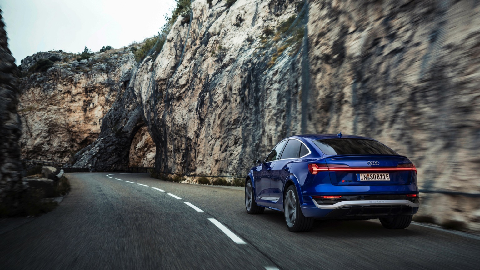 Vehicle Feature Picture