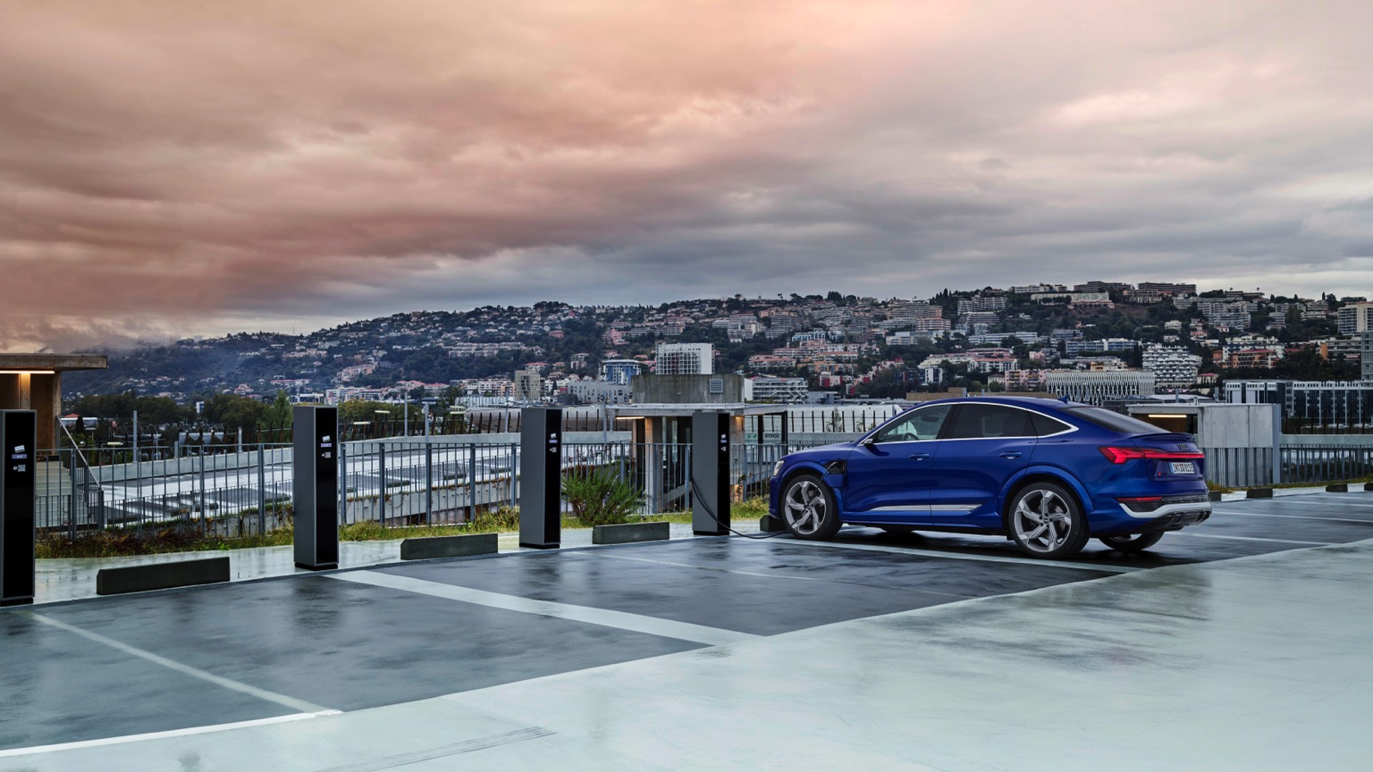 Vehicle Feature Picture