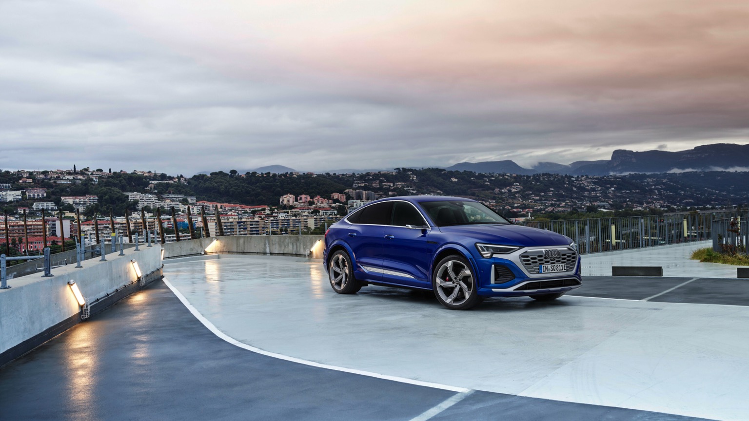 Vehicle Feature Picture