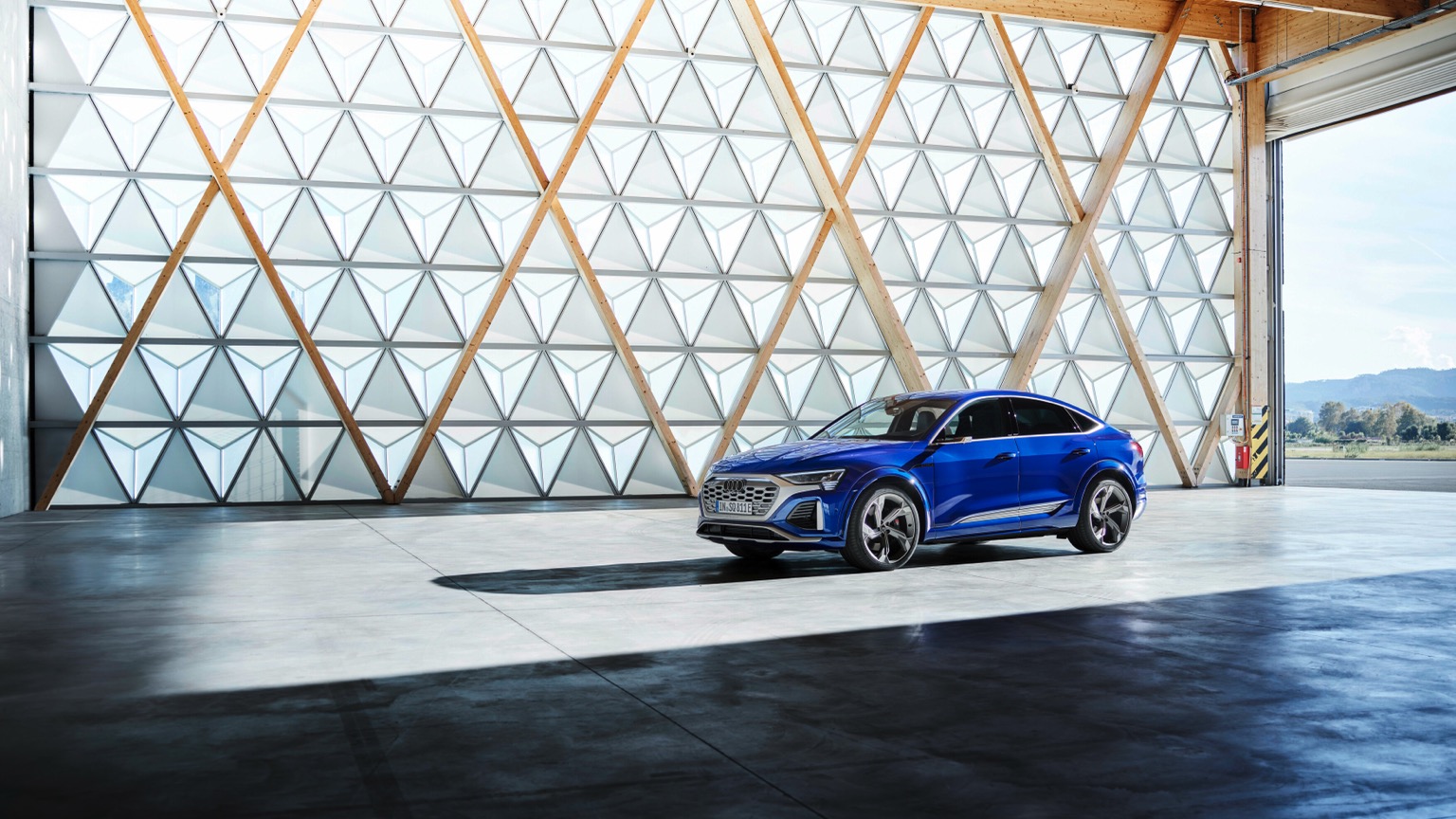 Vehicle Feature Picture