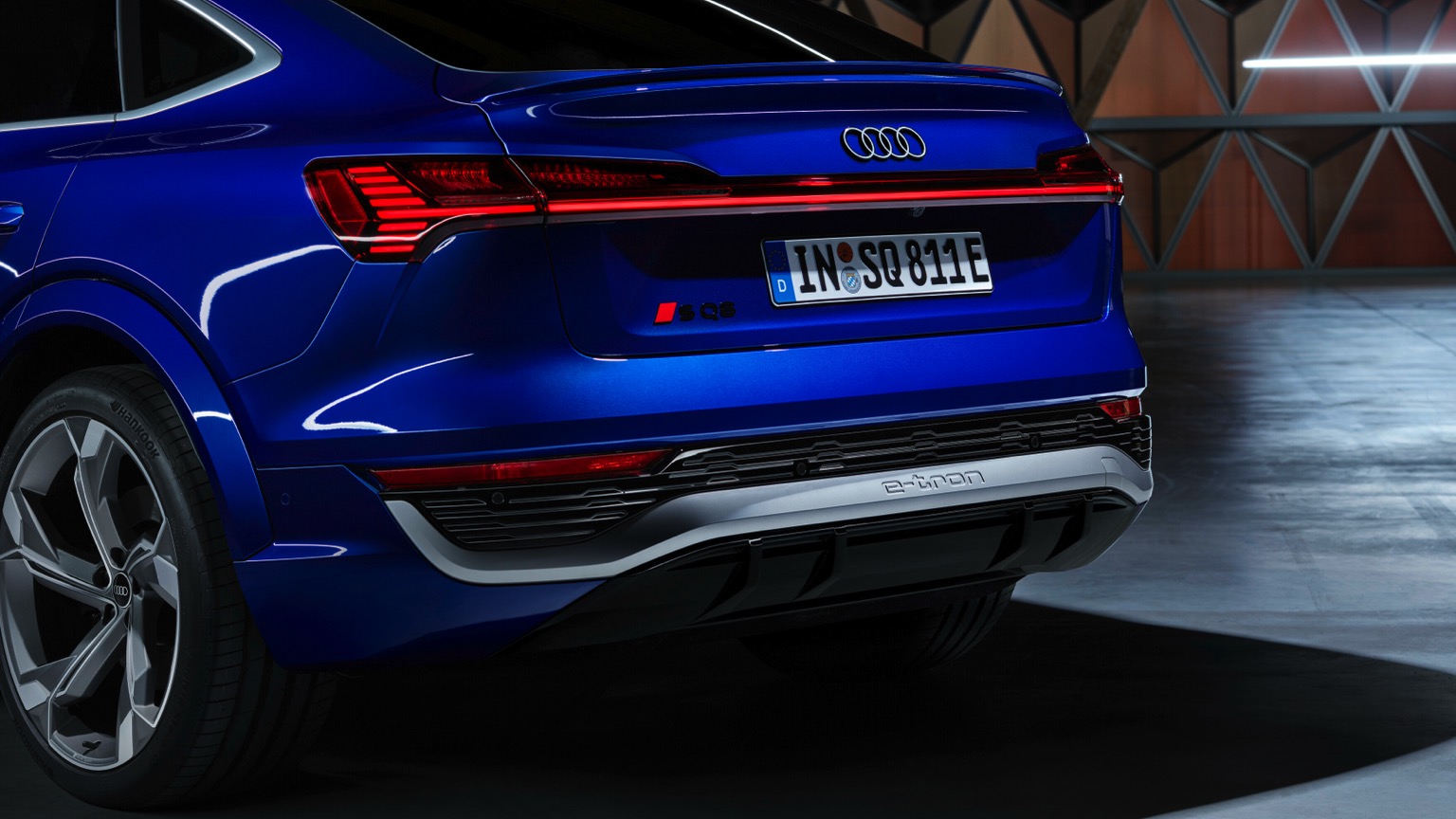 Vehicle Feature Picture