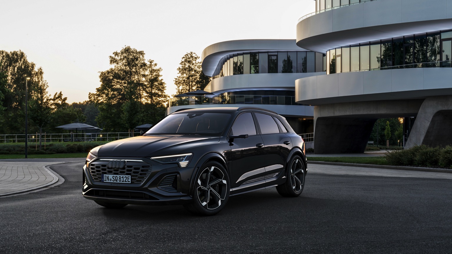 Vehicle Feature Picture