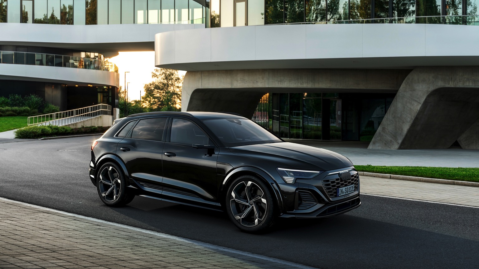 Vehicle Feature Picture