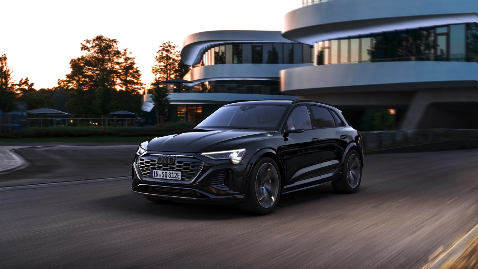 Vehicle Feature Picture