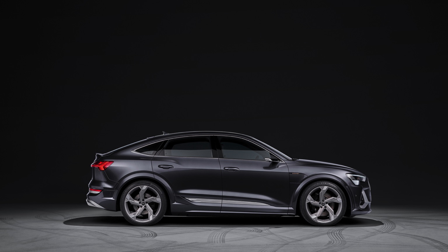 Vehicle Feature Picture