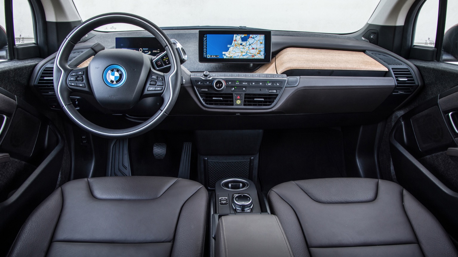 Vehicle Feature Picture