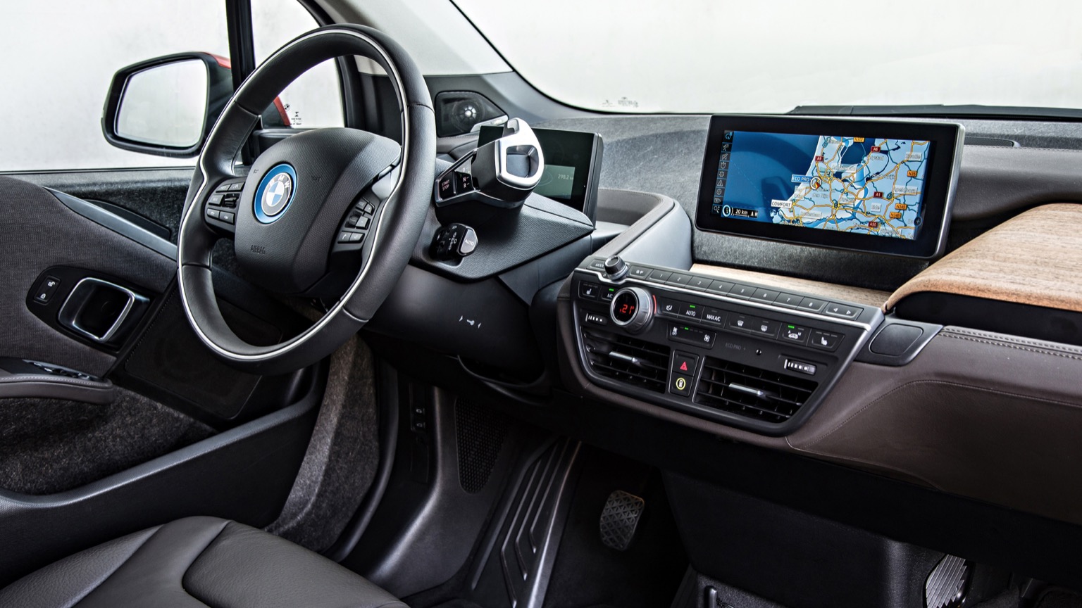 Vehicle Feature Picture