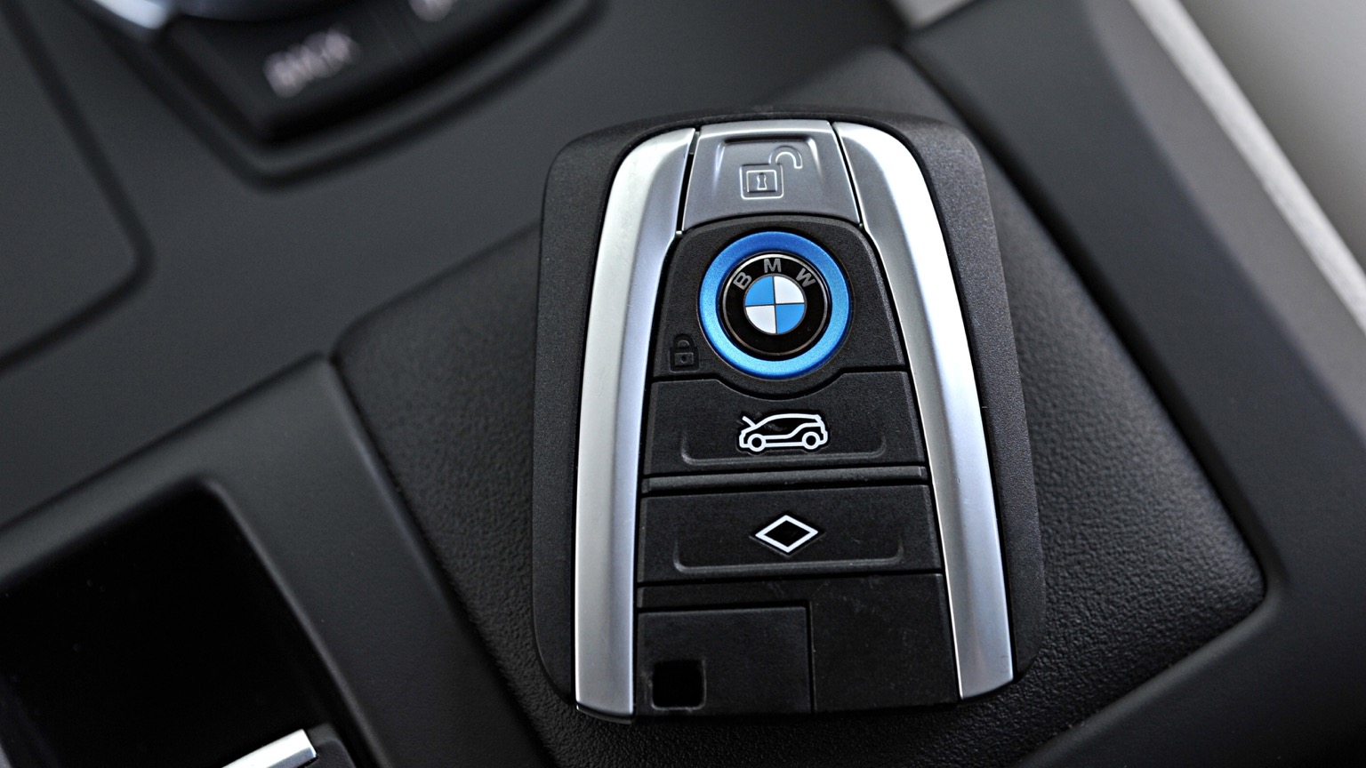 Vehicle Feature Picture