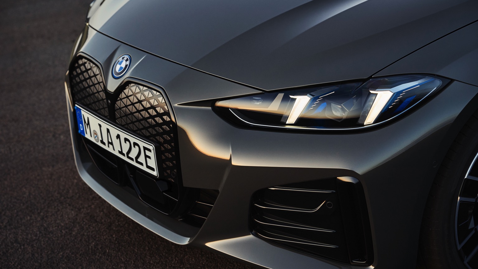 Vehicle Feature Picture