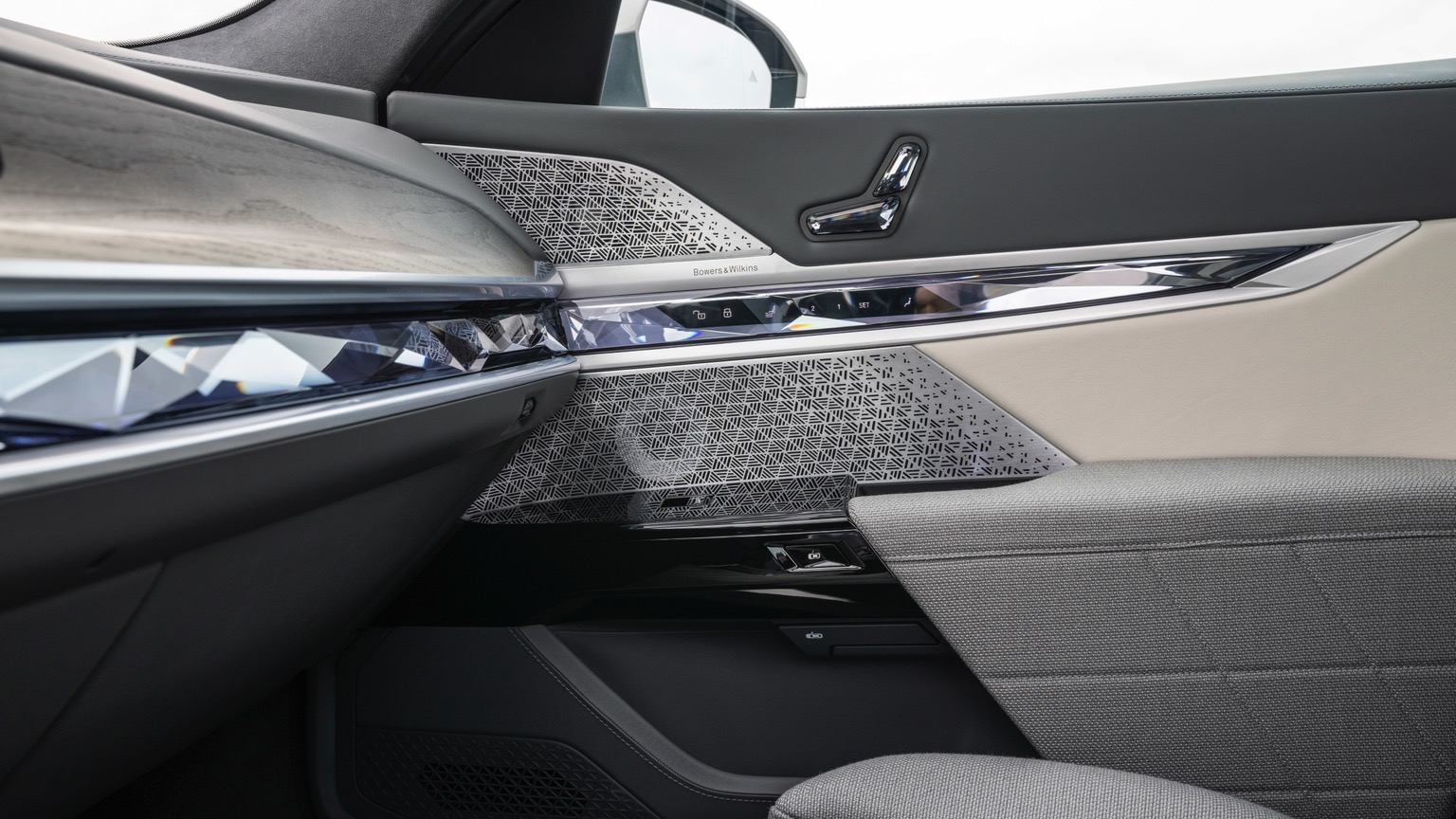 Vehicle Feature Picture