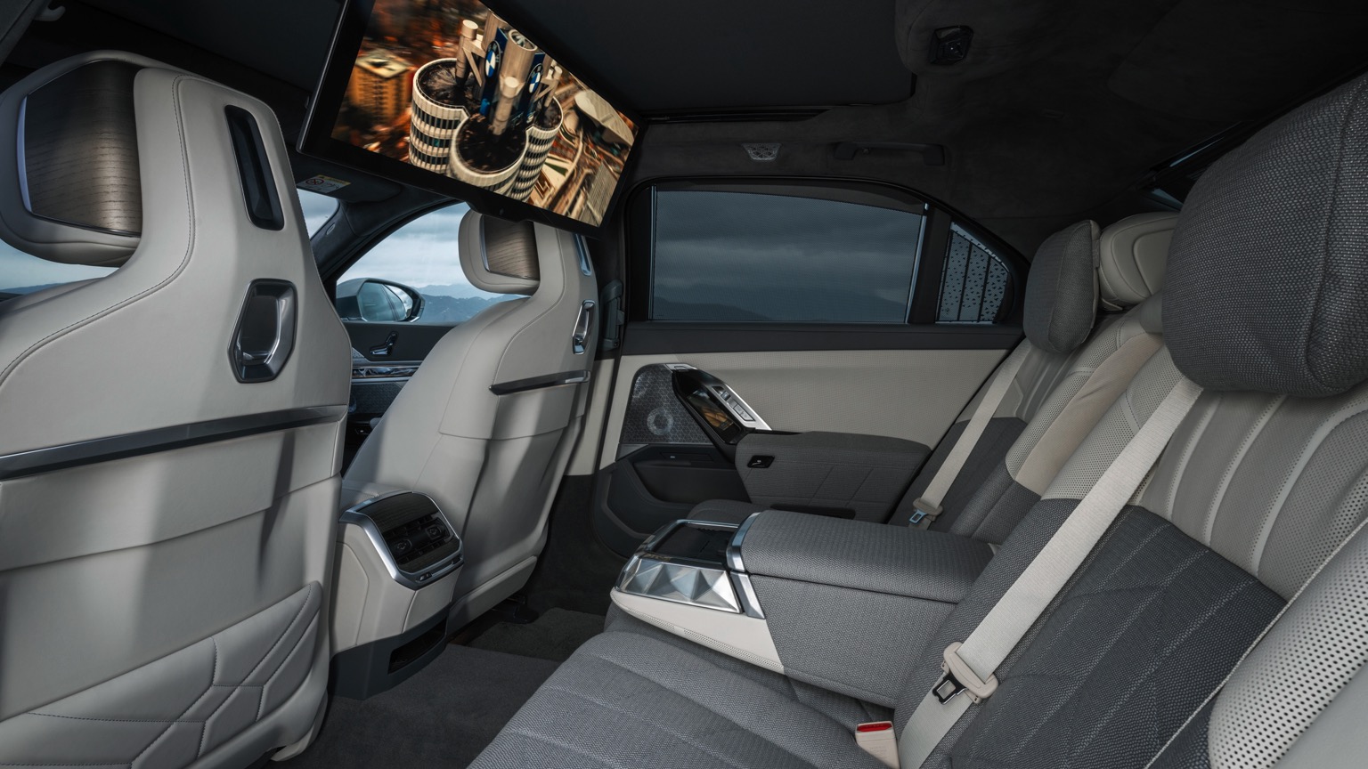 Vehicle Feature Picture