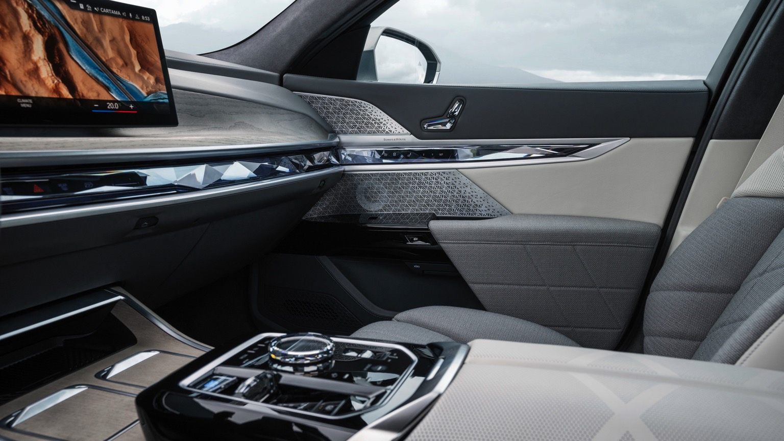 Vehicle Feature Picture