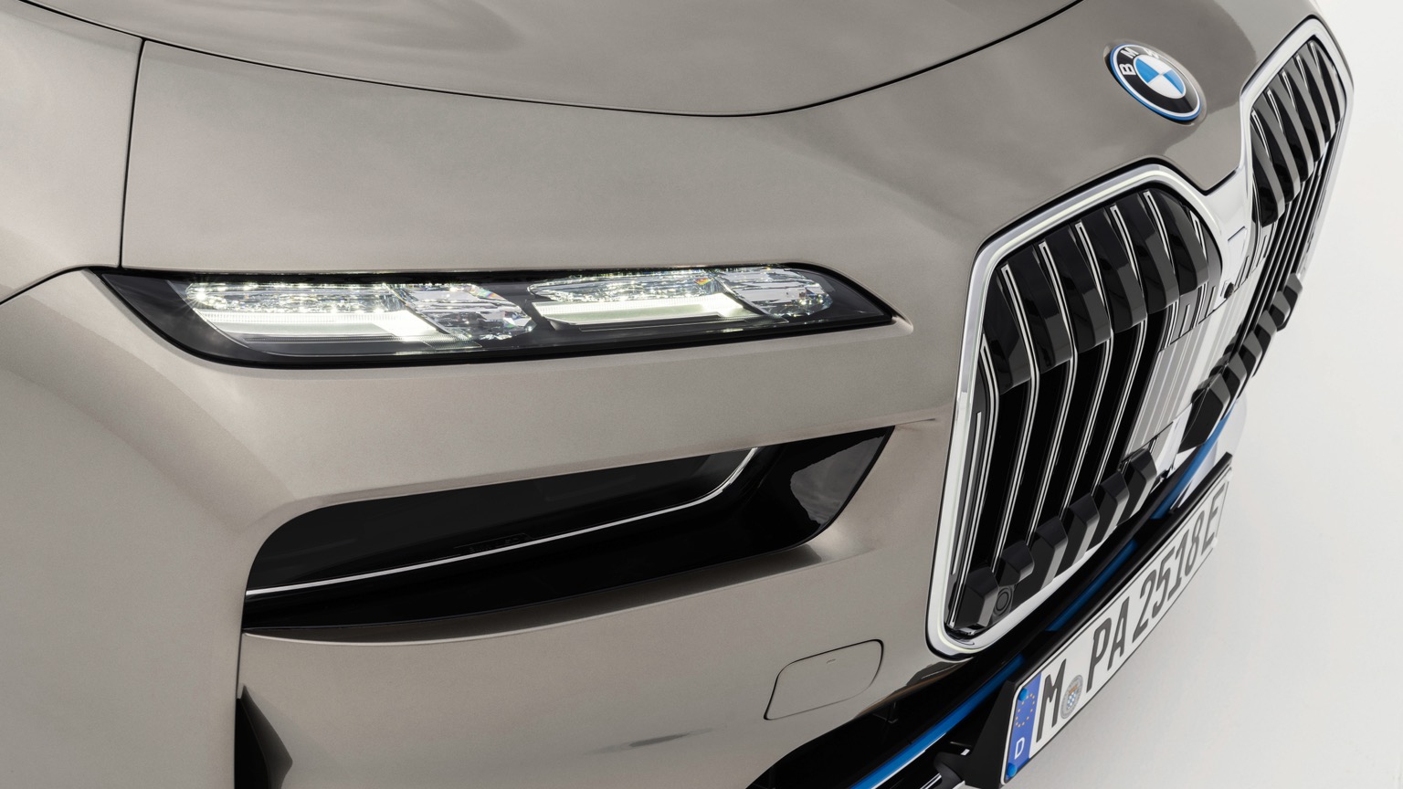 Vehicle Feature Picture