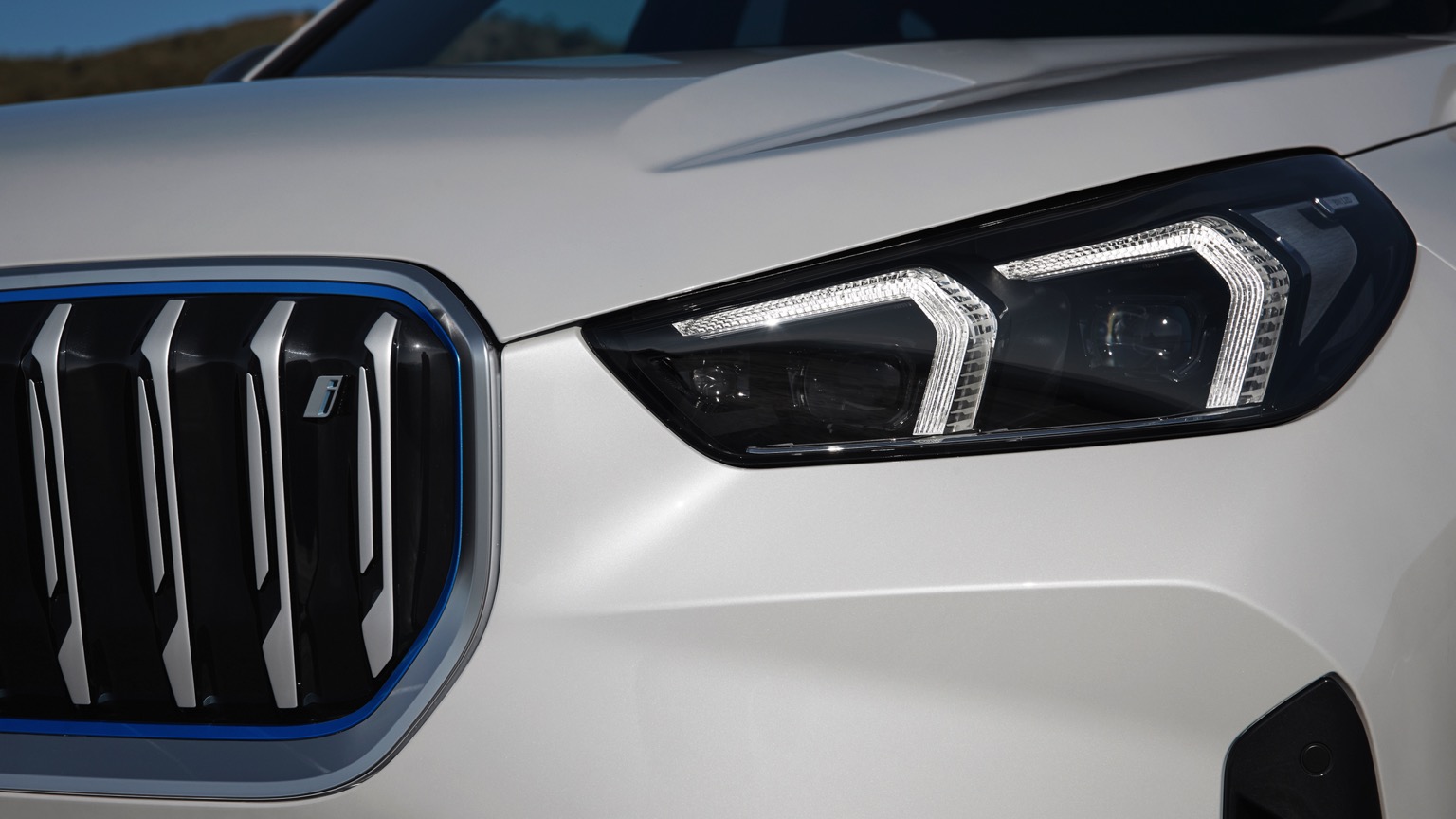 Vehicle Feature Picture