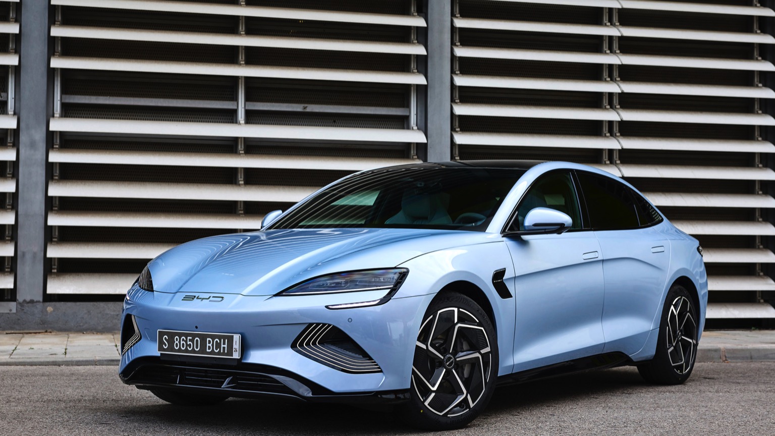 Vehicle Feature Picture