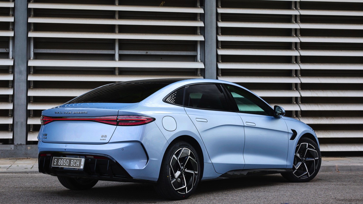 Vehicle Feature Picture