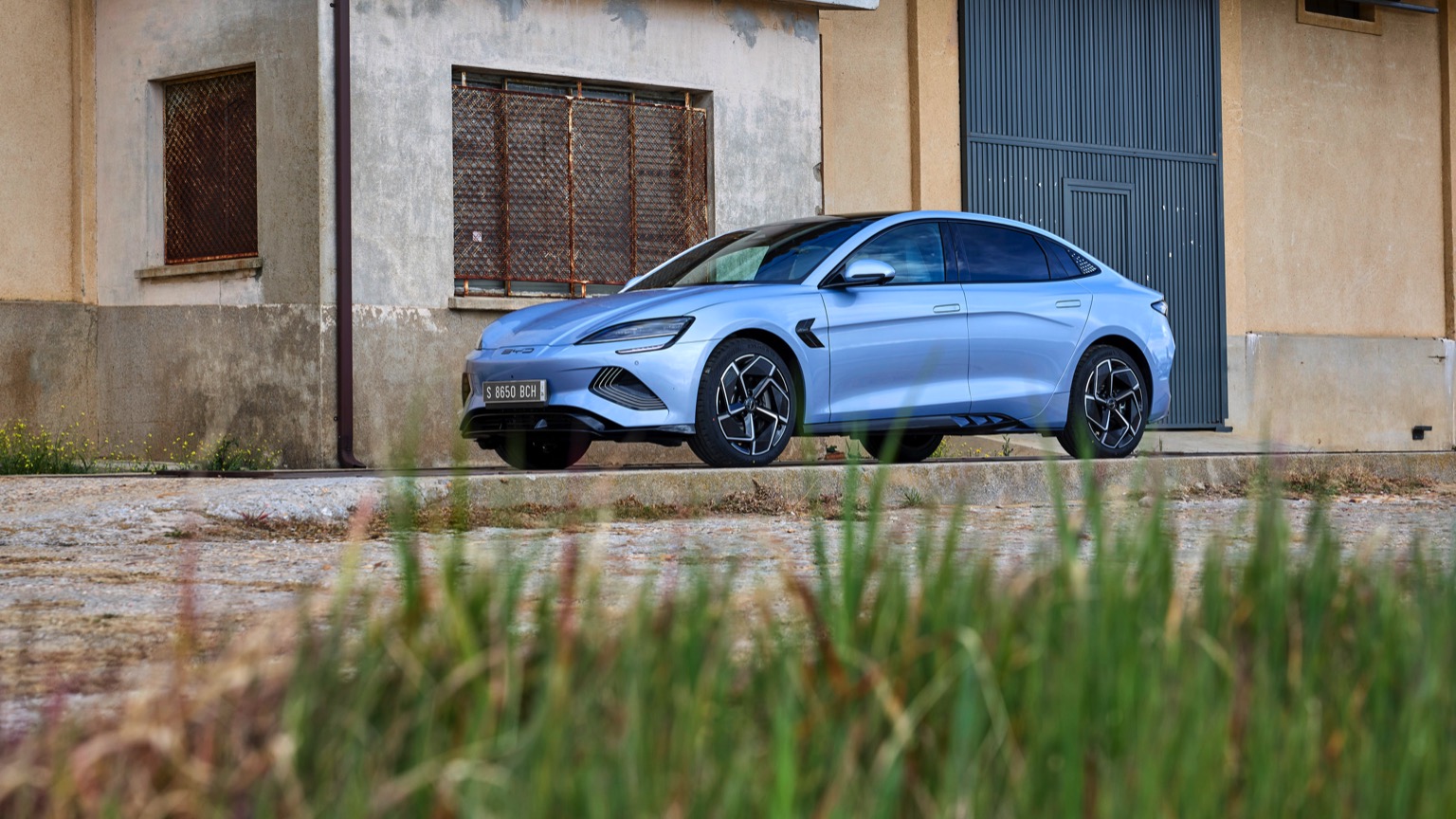 Vehicle Feature Picture