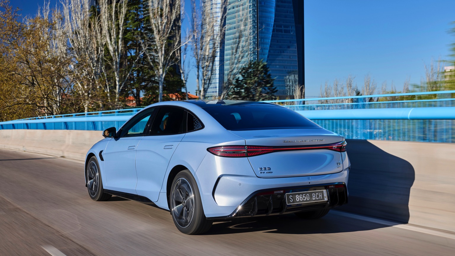 Vehicle Feature Picture