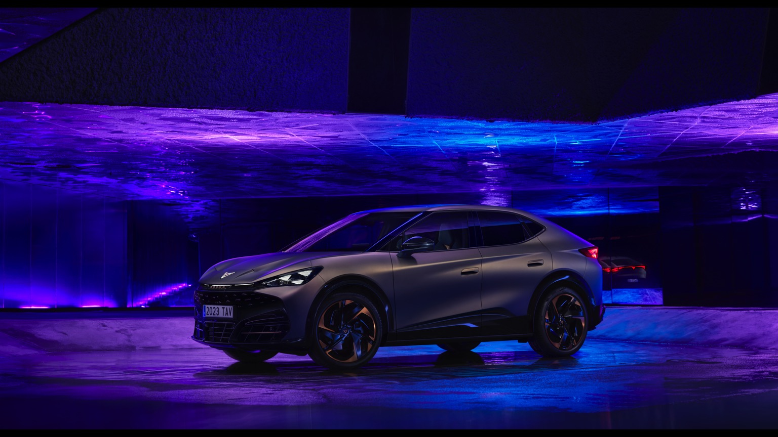 Vehicle Feature Picture