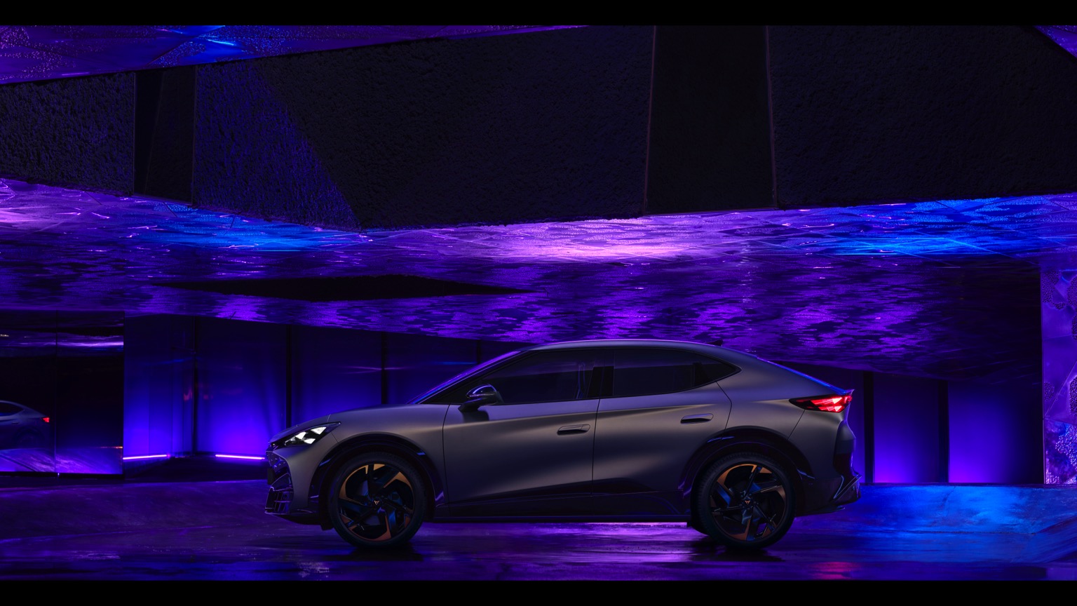 Vehicle Feature Picture