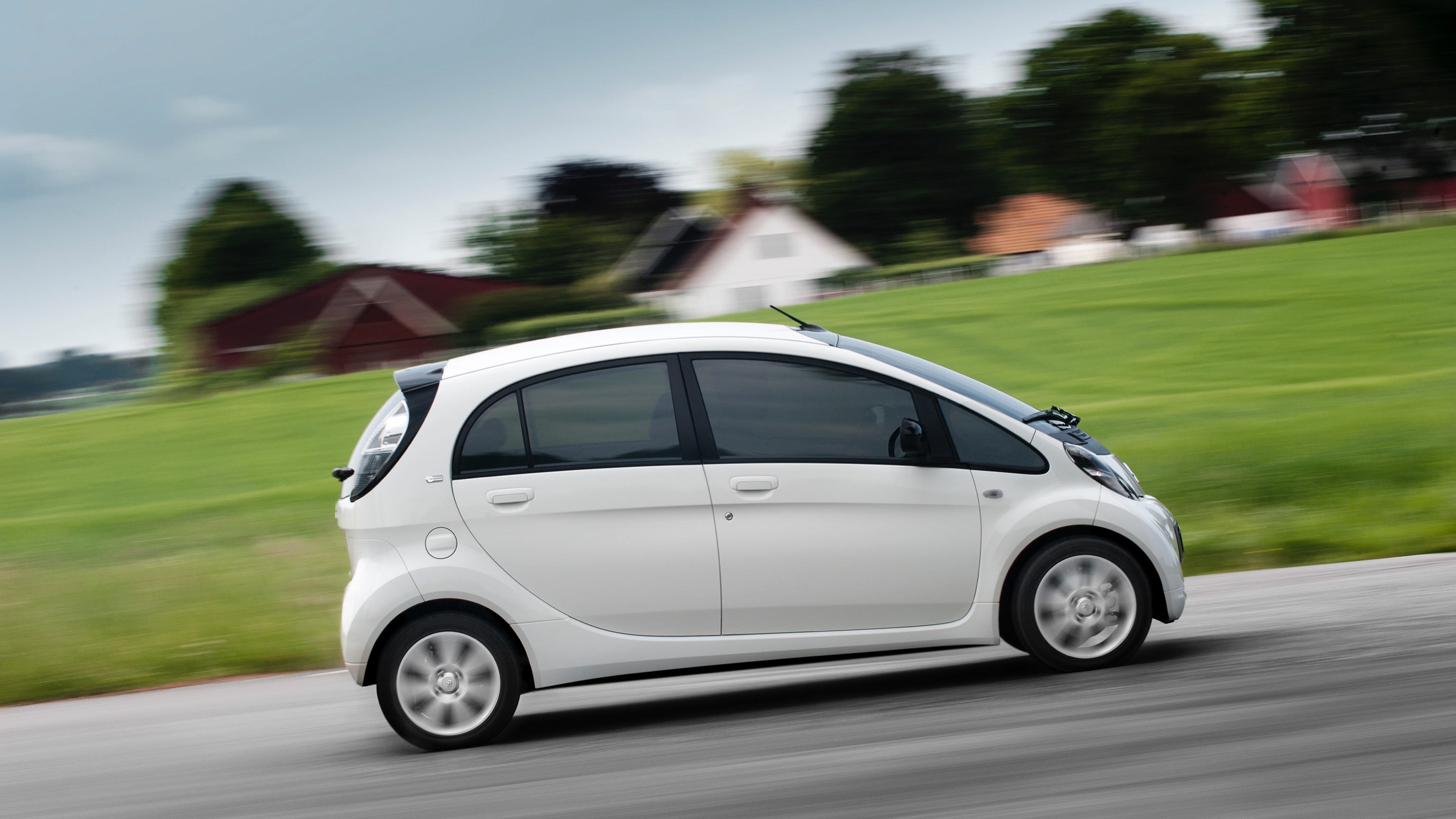 Vehicle Feature Picture