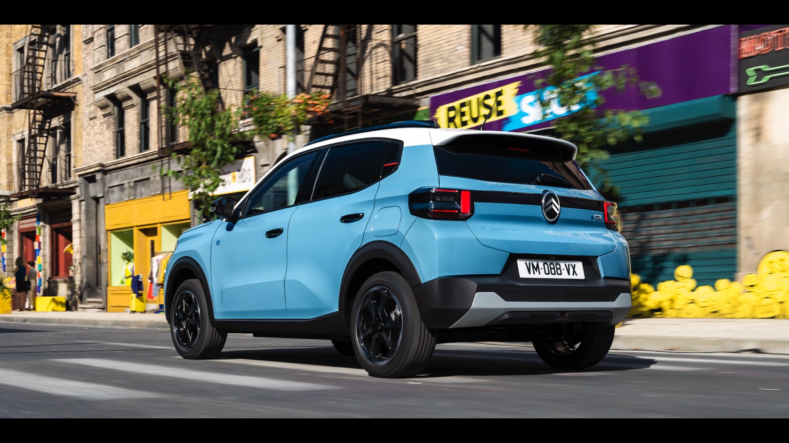 Vehicle Feature Picture