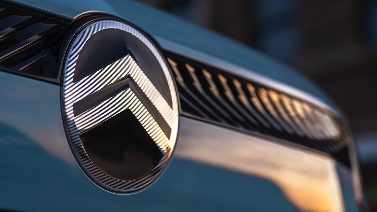 Vehicle Feature Picture