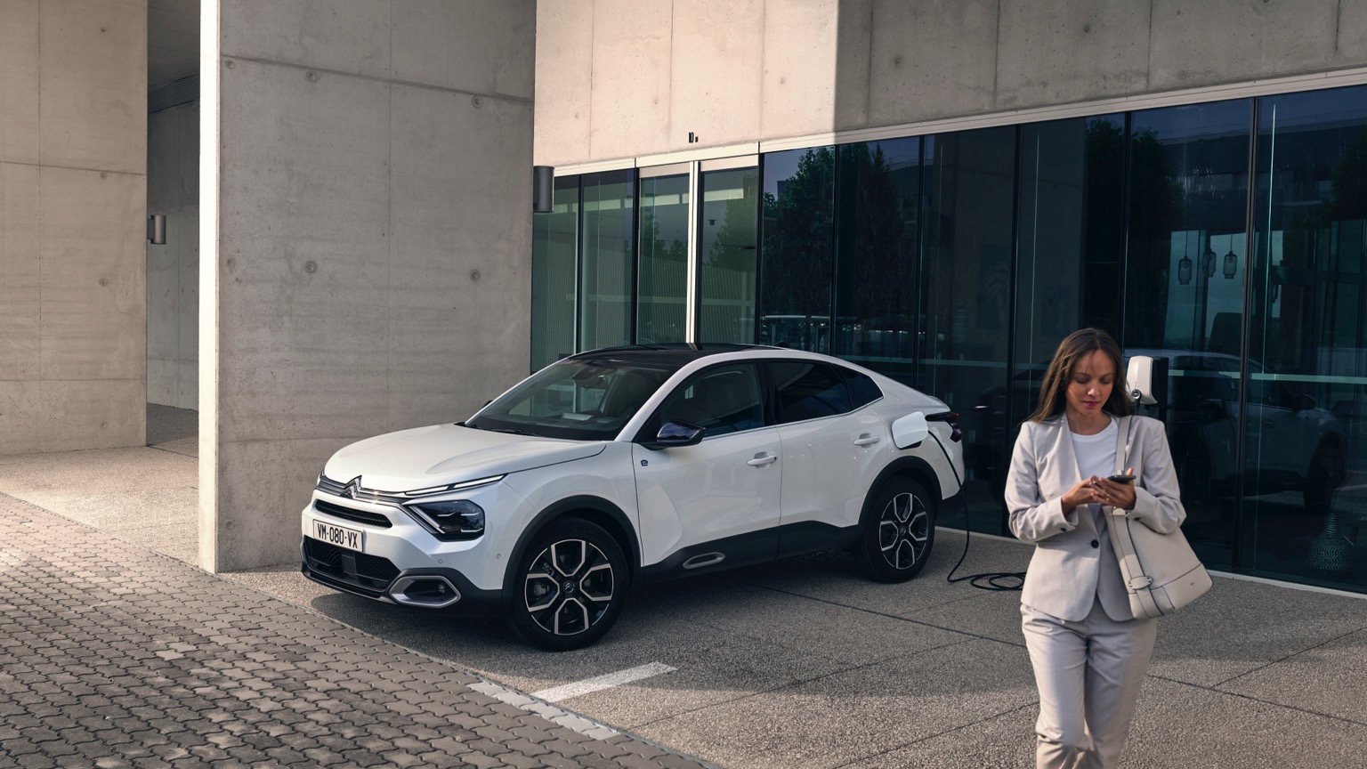 Vehicle Feature Picture