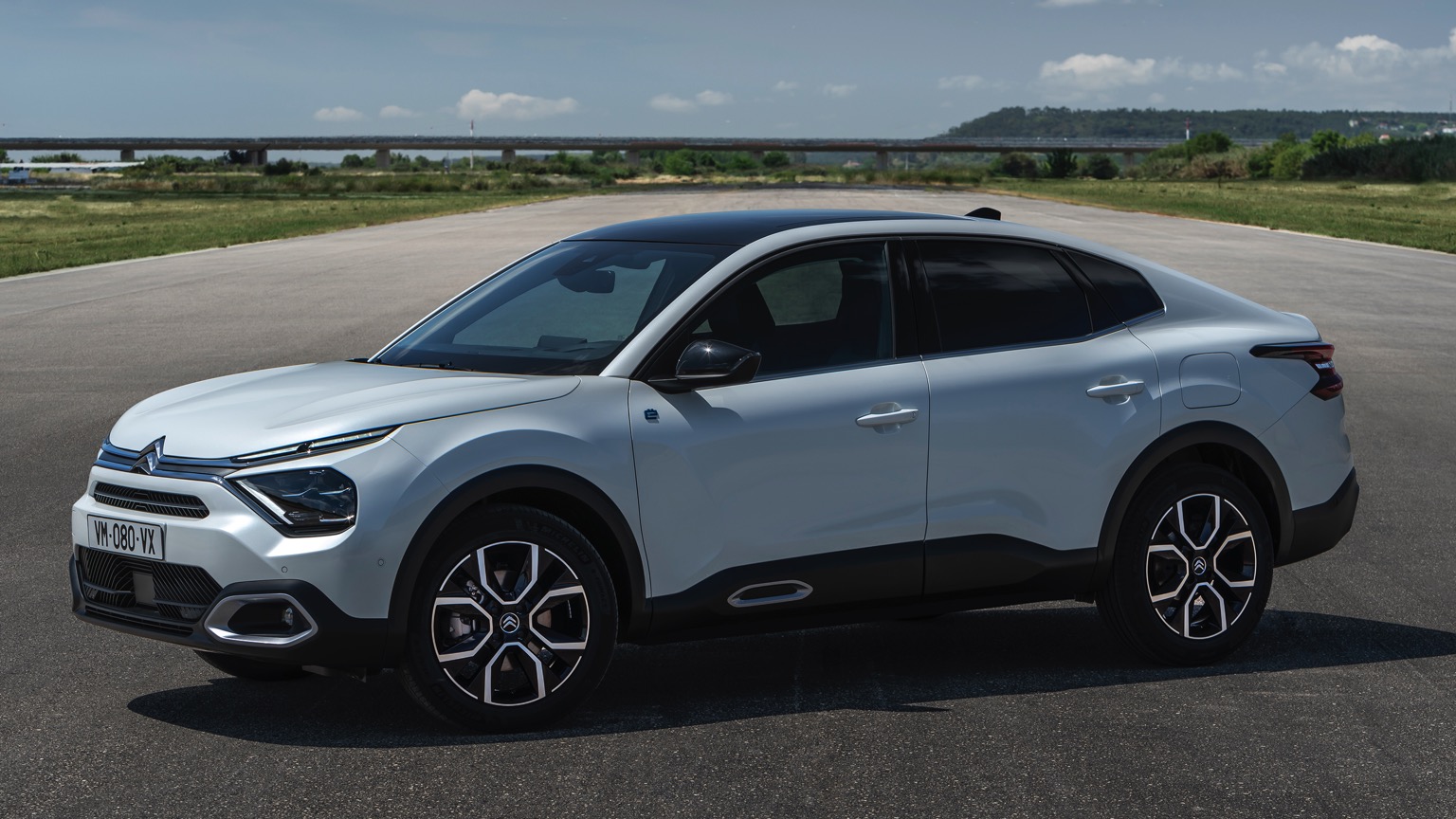 Vehicle Feature Picture