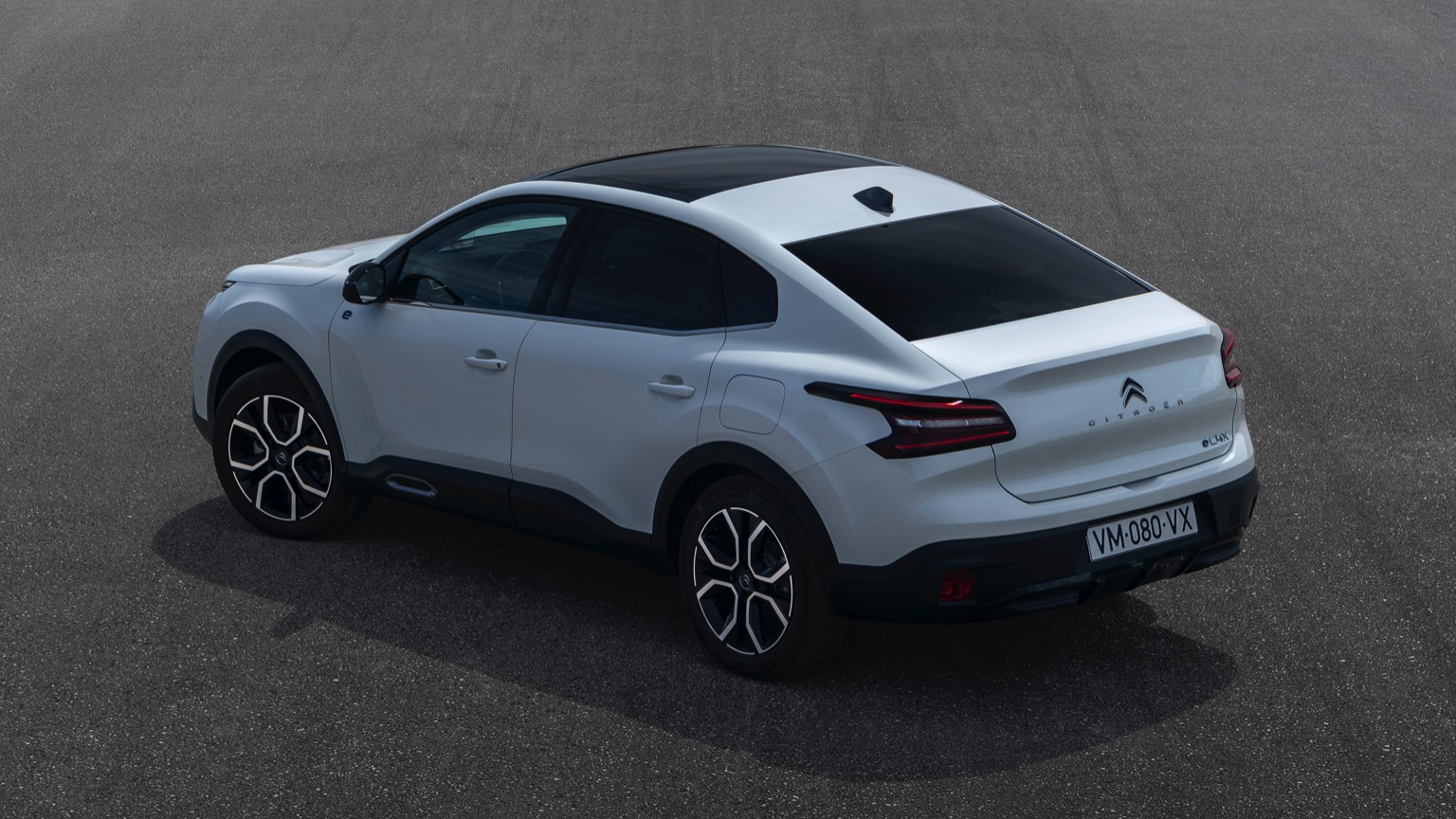 Vehicle Feature Picture