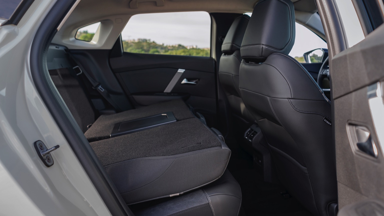 Vehicle Feature Picture