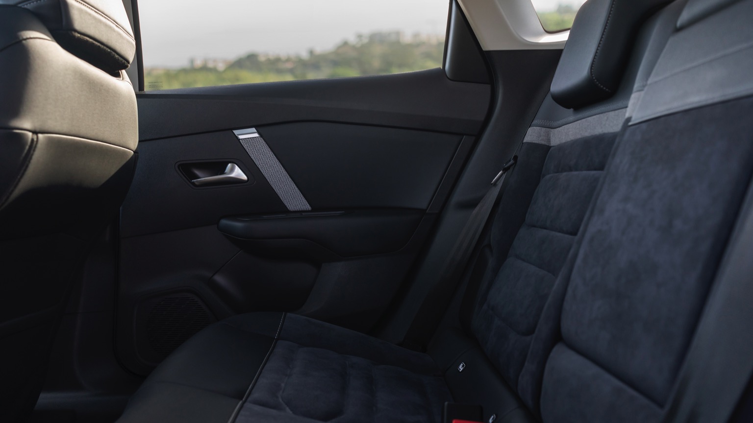 Vehicle Feature Picture