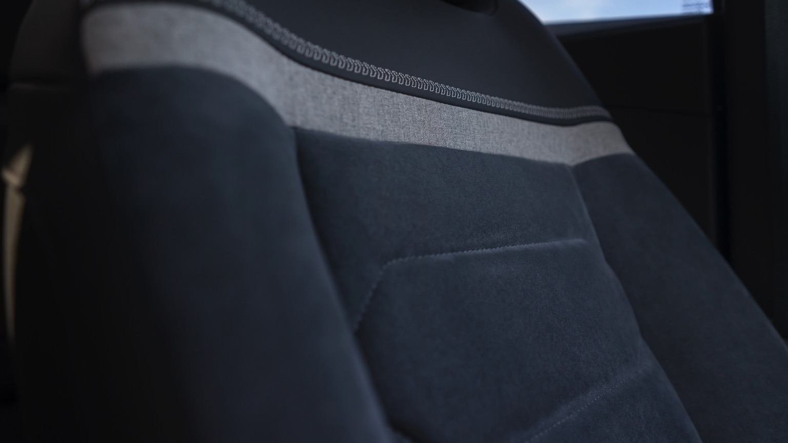 Vehicle Feature Picture