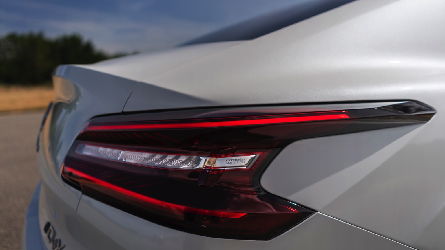 Vehicle Feature Picture