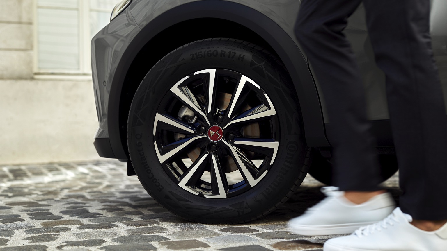 Vehicle Feature Picture