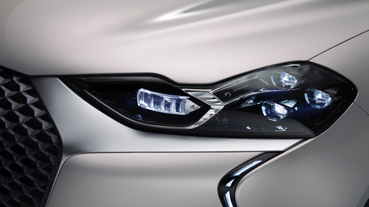 Vehicle Feature Picture