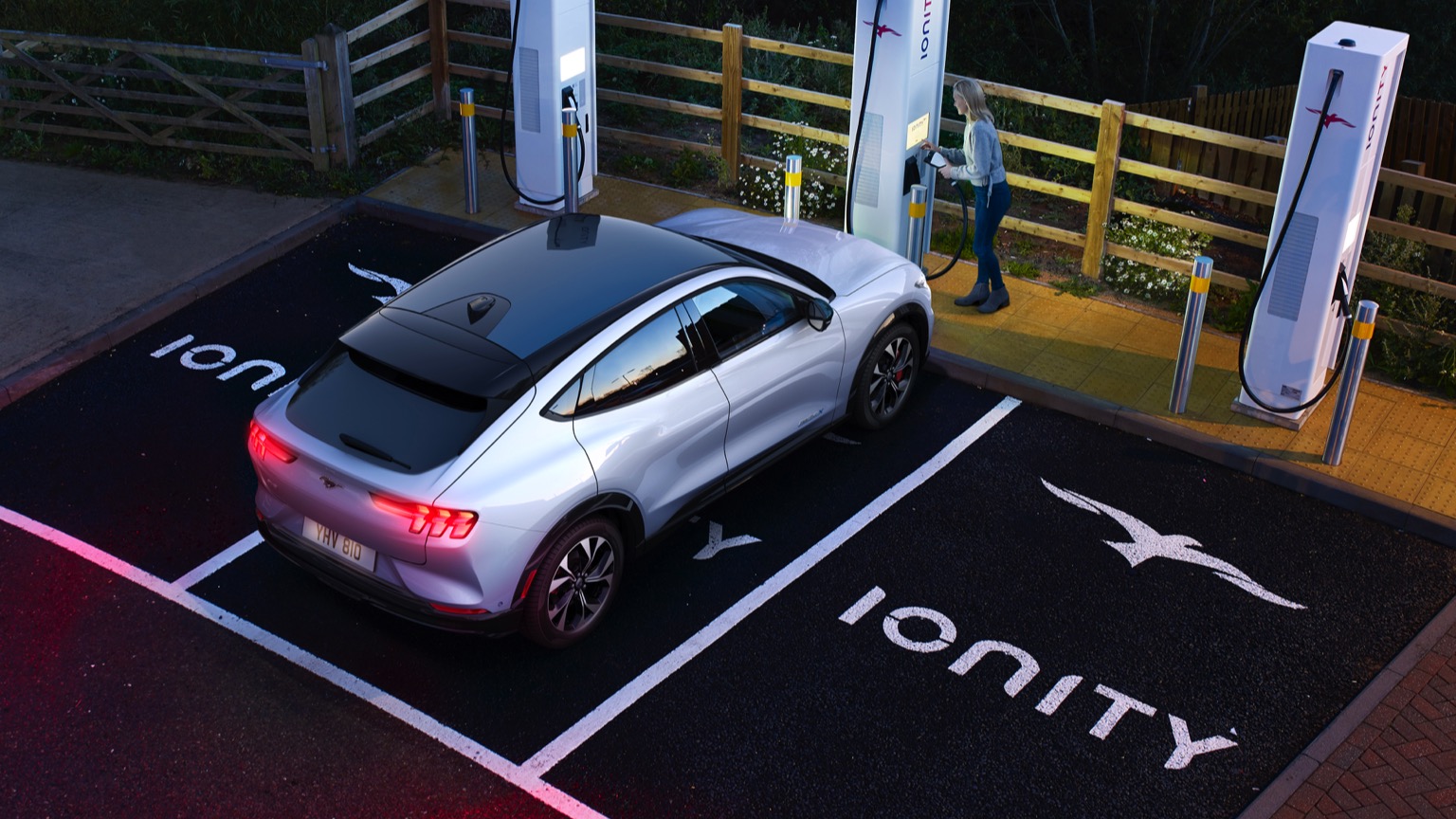 Vehicle Feature Picture