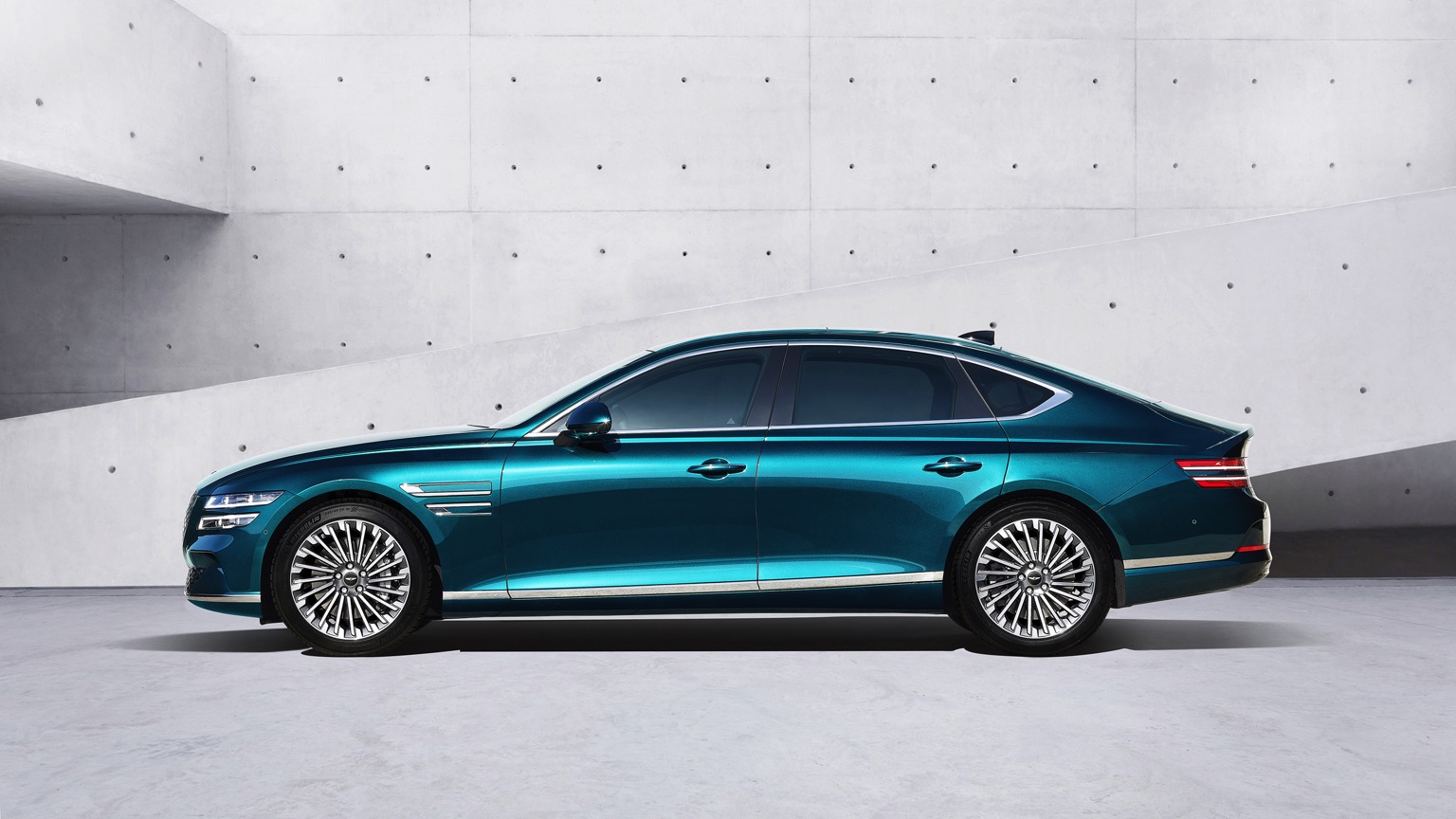 Vehicle Feature Picture