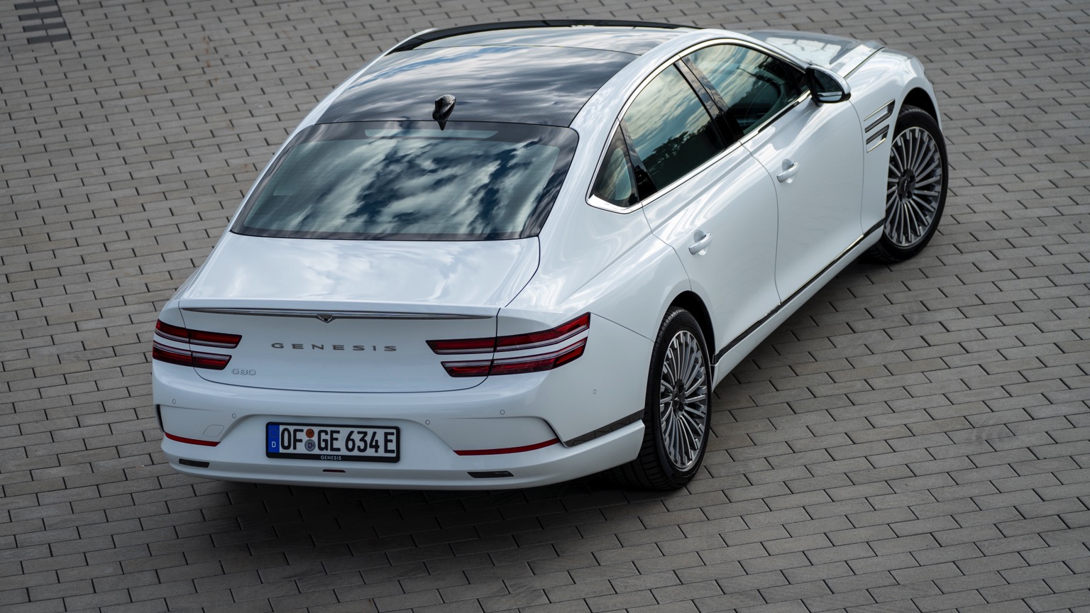 Vehicle Feature Picture