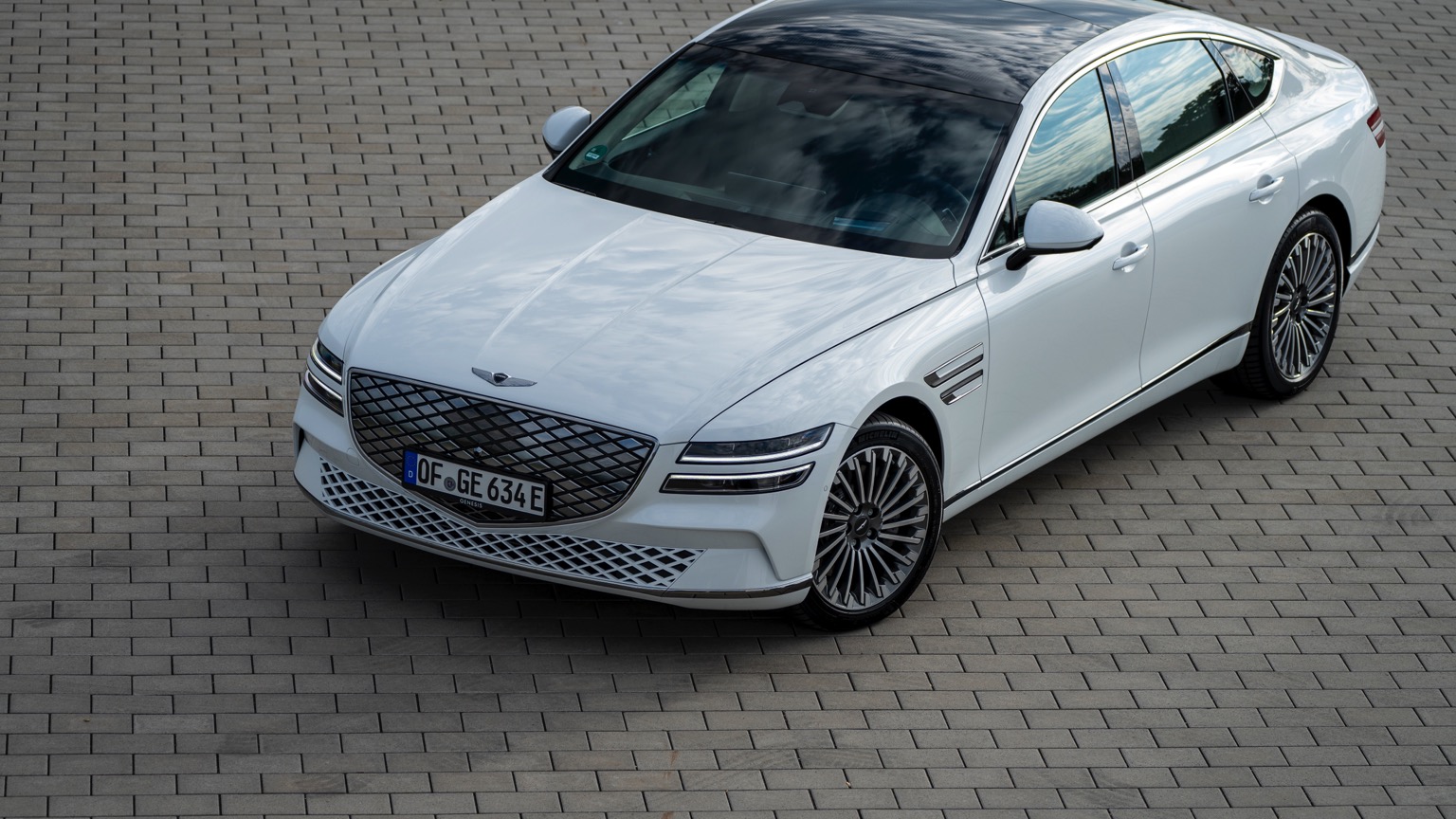 Vehicle Feature Picture