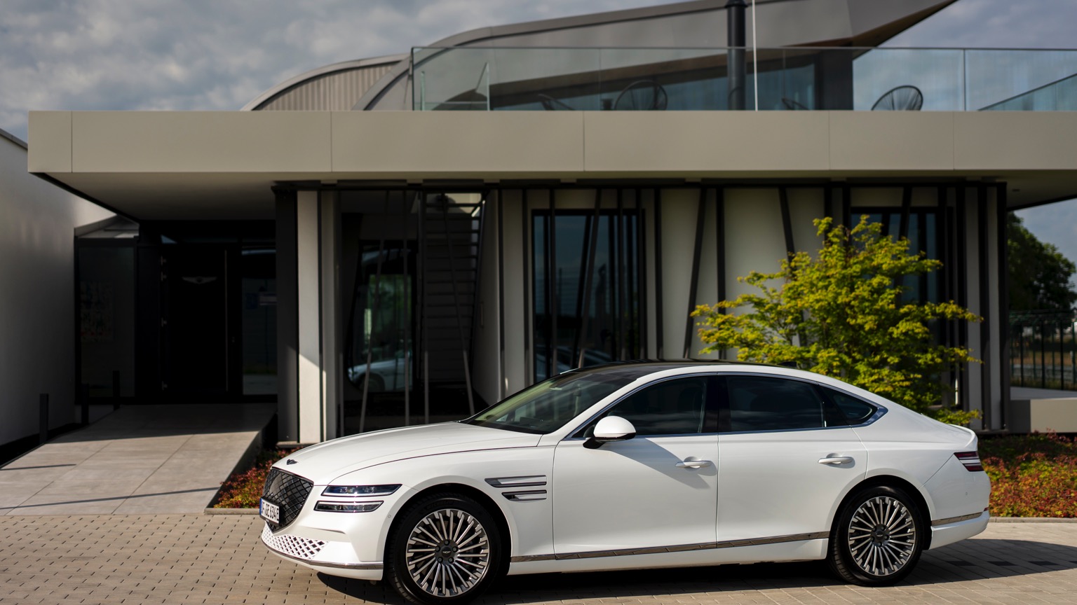 Vehicle Feature Picture