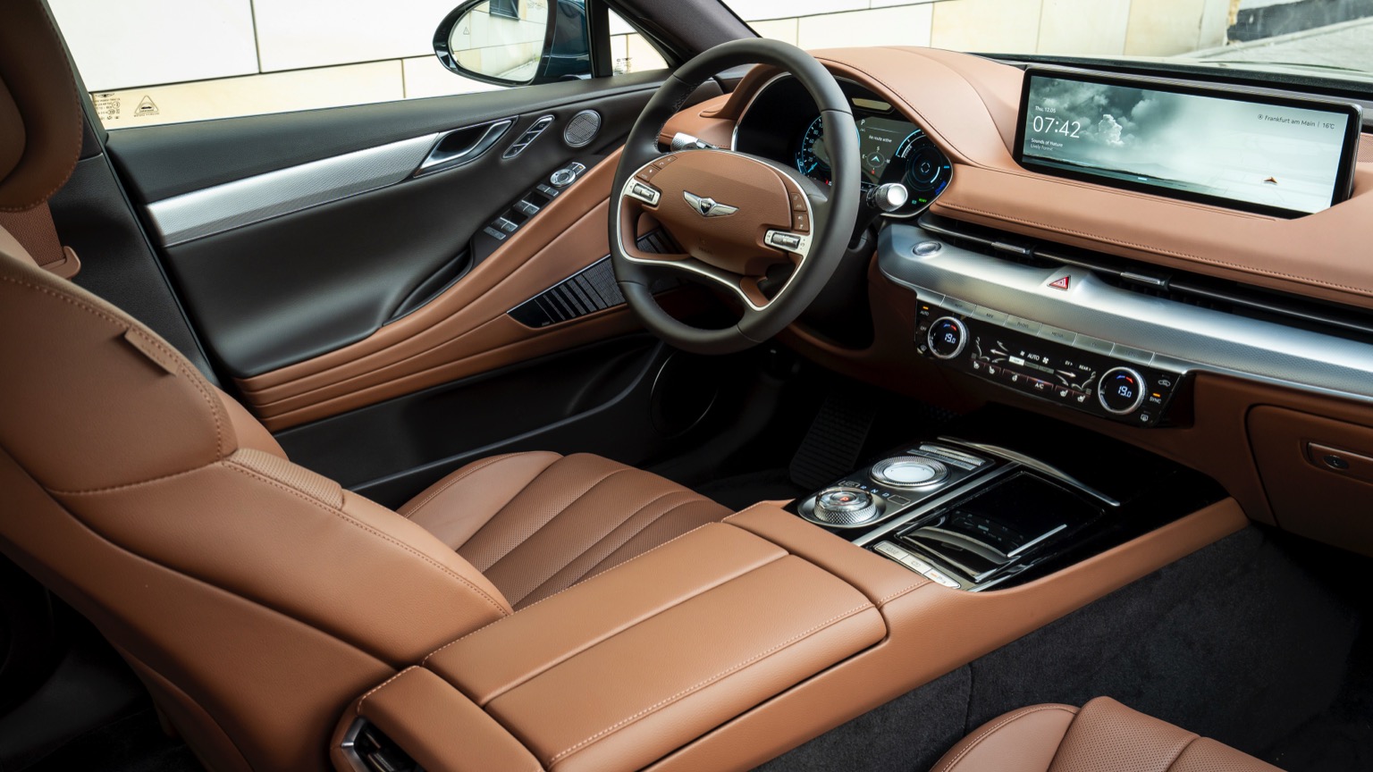 Vehicle Feature Picture